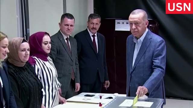 Turkey's Erdogan says he could still win as runoff in presidential elections looks likely video