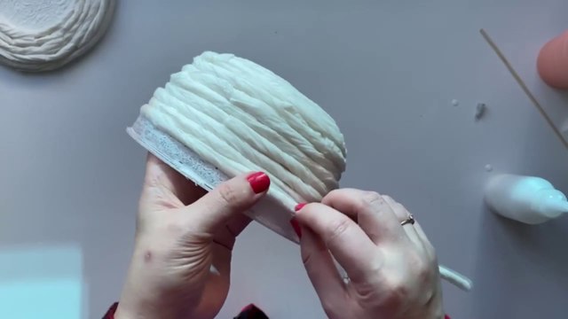 Idea to recycle old plastic container | Basket with mushrooms | Paper towel idea