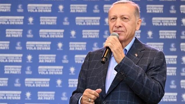 Azerbaycan Cumhurbaşkanı İlham Aliyev, Türkiye Cumhurbaşkanı Recep Tayyip Erdoğan'ı ve Cumhur İttifakı'nı kutladı