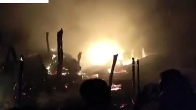 पश्चिमी चंपारण: आगलगी की घटना में 8 घर जलकर राख, लाखों की संपत्ति जलकर नष्ट