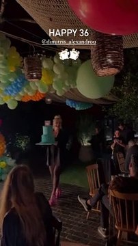 Δημήτρης Αλεξάνδρου: Το πάρτι γενεθλίων και το παθιασμένο φιλί της Τούνη