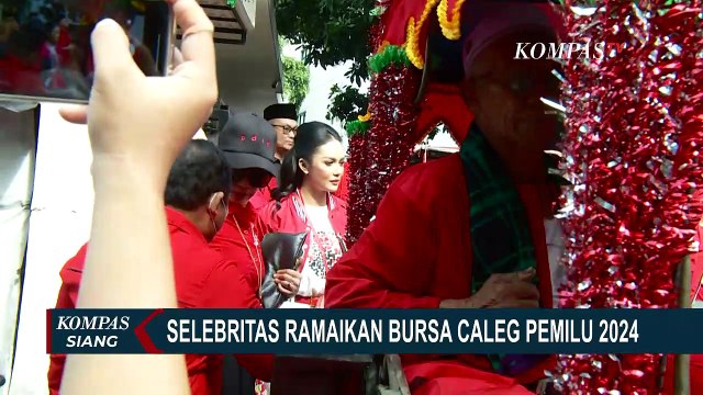 Selebritas Komeng Calonkan Diri Jadi Caleg DPD RI ke KPU Jawa Barat
