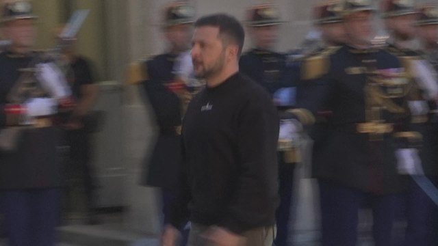 Zelensky à Paris pour parler des besoins urgents de l'Ukraine