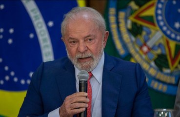 'Para governar tem que ser com o coração de mãe’, diz Lula em homenagem