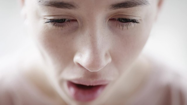 Pourquoi écrit-on “bayer aux corneilles” et non “bâiller” ?