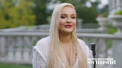 Скачать видео: Kim Petras’s 2023 SI Swimsuit Issue Cover Photo Shoot