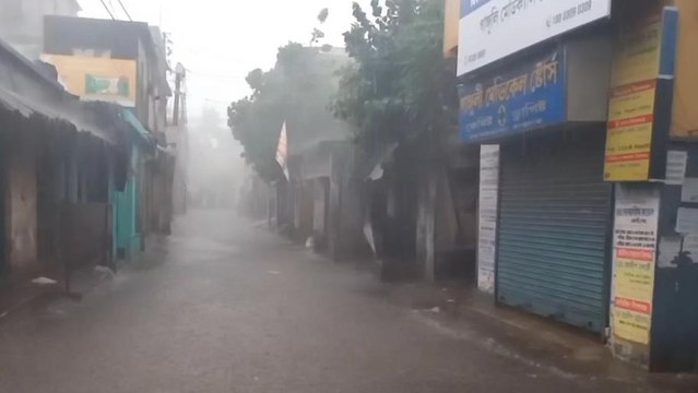 আশার খবর ! ঝেপে বৃষ্টি আসতে চলেছে , কবে থেকে নামছে মুষলধারে বৃষ্টি