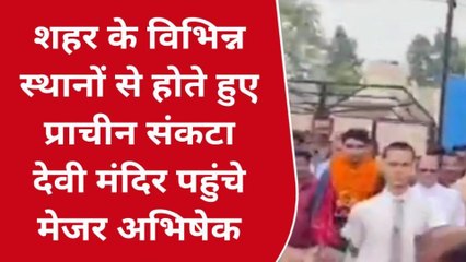 खीरी पहुंचे शौर्य चक्र से सम्मानित मेजर अभिषेक, फूल मालाओं के साथ जनता ने किया स्वागत