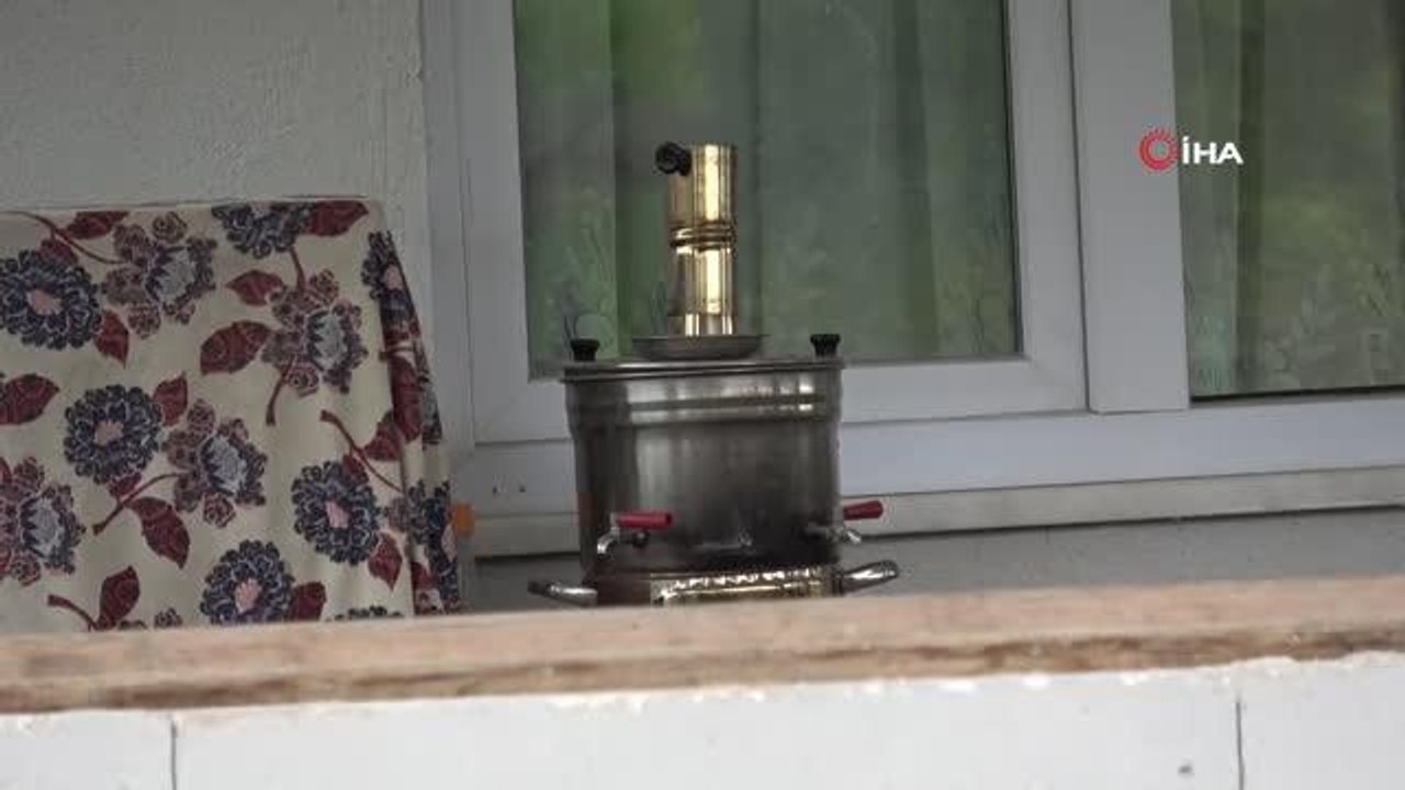 Kuşlar semavere yuva yaptı