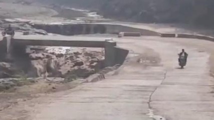 बड़वानी: खस्ताहाल सड़के बन रही हादसों का कारण,जनता बोली-प्रशासन दे ध्यान