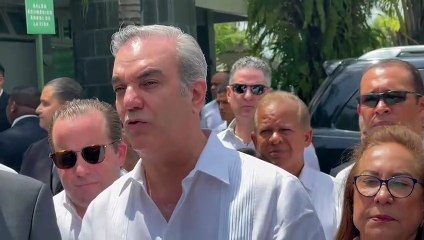 LLEGADA DEL PRESIDENTE A LA FUNERARIA PARA BRINDARLE SUS CONDOLENCIAS AL CANDIDATO ABEL MARTÍNEZ