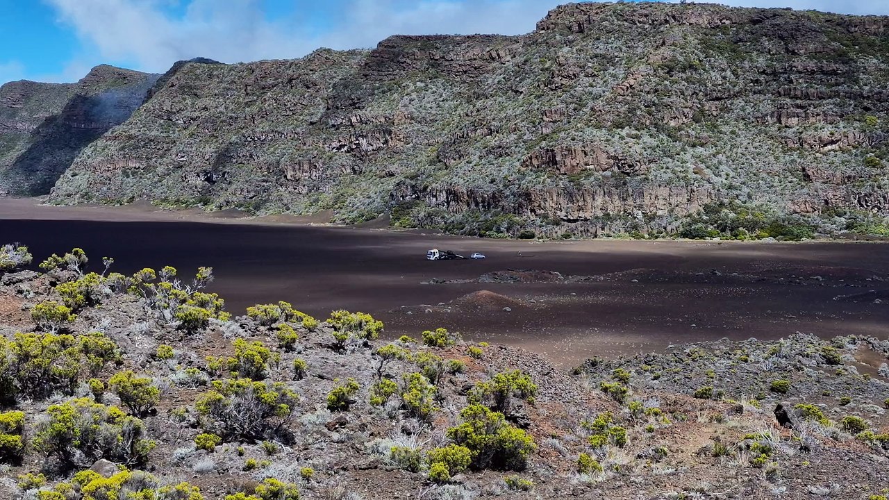 Alors qu'il fait du drift, il finit ensablé à la Plaine des Sables