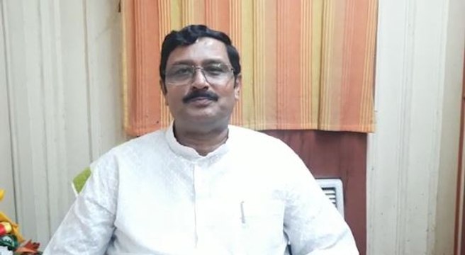 'মুখ্যমন্ত্রী স্বাস্থ্যমন্ত্রী হিসাবে ফেল করছেন, অবিলম্বে পদত্যাগ করা উচিত' : সুজন চক্রবর্তী