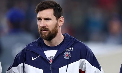 ميسي يوافق على عرض الهلال السعودي