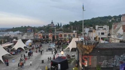 Vuelve una de las mayores ferias de Leópolis, bajo el signo de la guerra