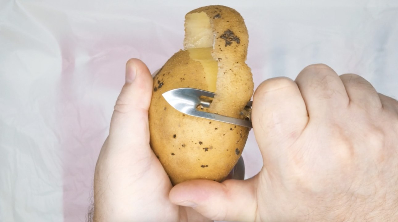 This Viral Potato Peeling Hack Could Save You So Much Time—If You Do It Right