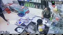 CÁMARAS DE SEGURIDAD CAPTARON EL MOMENTO CUANDO DELINCUENTES ATRACAN SUPERMERCADO