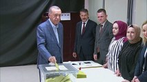 Turcos comentam inédito segundo turno nas eleições presidenciais