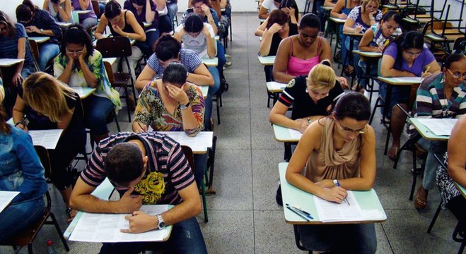 João Azevêdo anuncia concursos e seleções com mais de 2,3 mil vagas para Educação, Cultura e PM