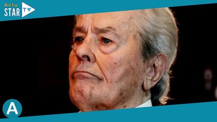 "J'ai emmené papa..." : Alain Delon en forme, apparition surprise aux côtés de son fils Alain-Fabien