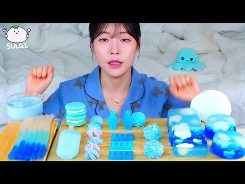 ASMR MUKBANG Blue Desserts, Cloud Jelly, Soda Ice cream, Kohakutou, Meringue cookies, Roll cake.
