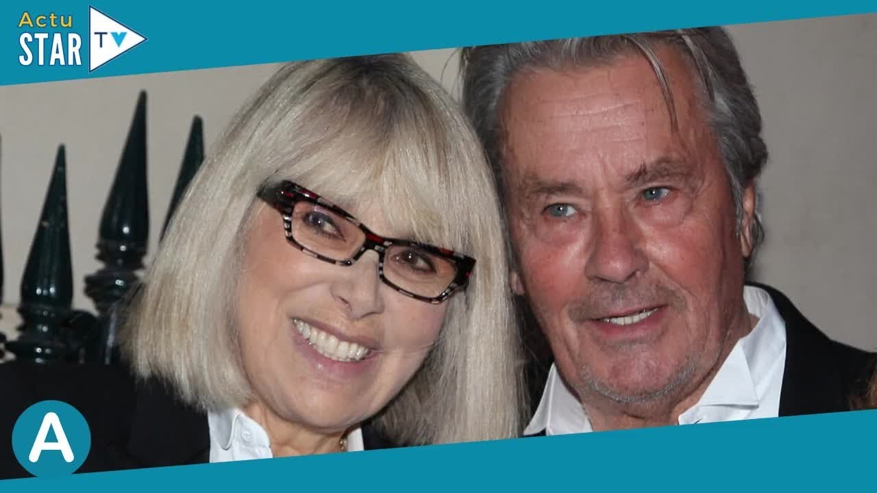 Mireille Darc : Cette raison très triste pour laquelle elle n'a pas eu d'enfants avec Alain Delon