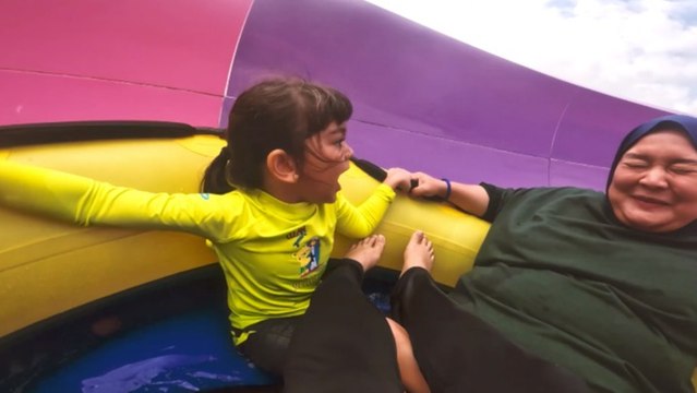 Keseruan Mazaya Liputan ke Waterpark Terbesar se Jawa Barat!
