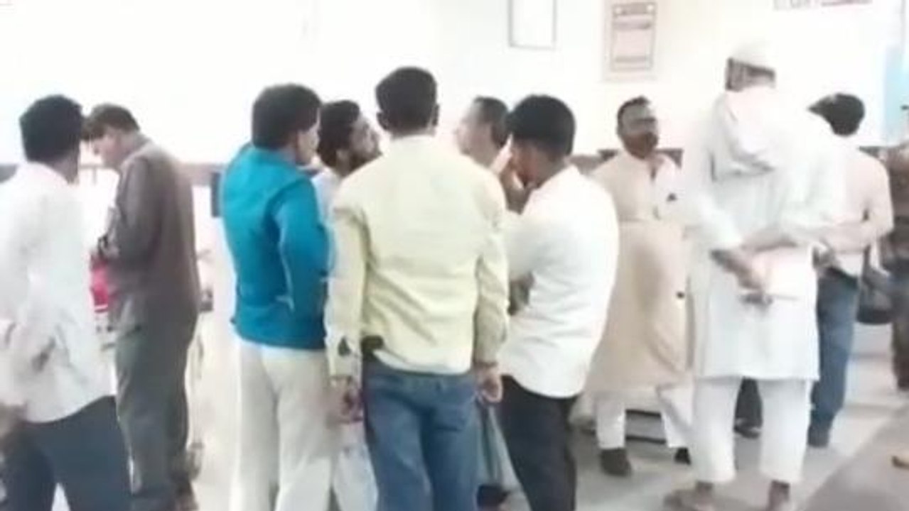 पश्चिमी चंपारण: बेतिया में हुआ भीषण सड़क हादसा, हादसे का मंजर देख दहल गया इलाका