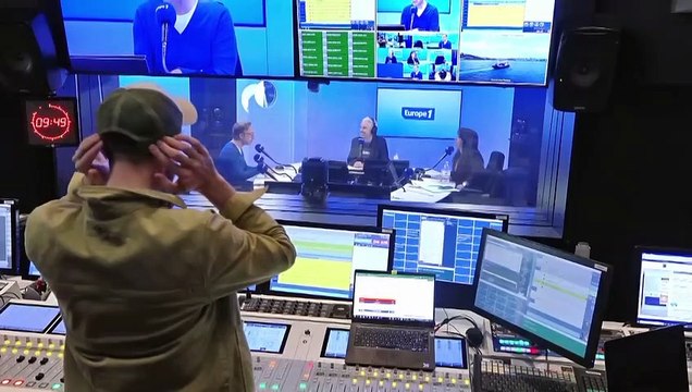 Stéphane Bern raconte la réunion de crise après le doigt d'honneur de La Zarra à l'Eurovision