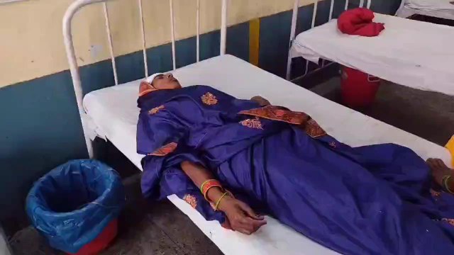 अलीगढ़: नायब तहसीलदार की बोलेरो ने टेंपो को मारी टक्कर, आधा दर्जन सवारियां हुई घायल