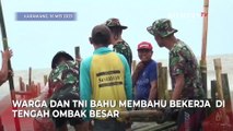 Semangat Warga Bersama TNI Membangun Pemecah Ombak di Karawang