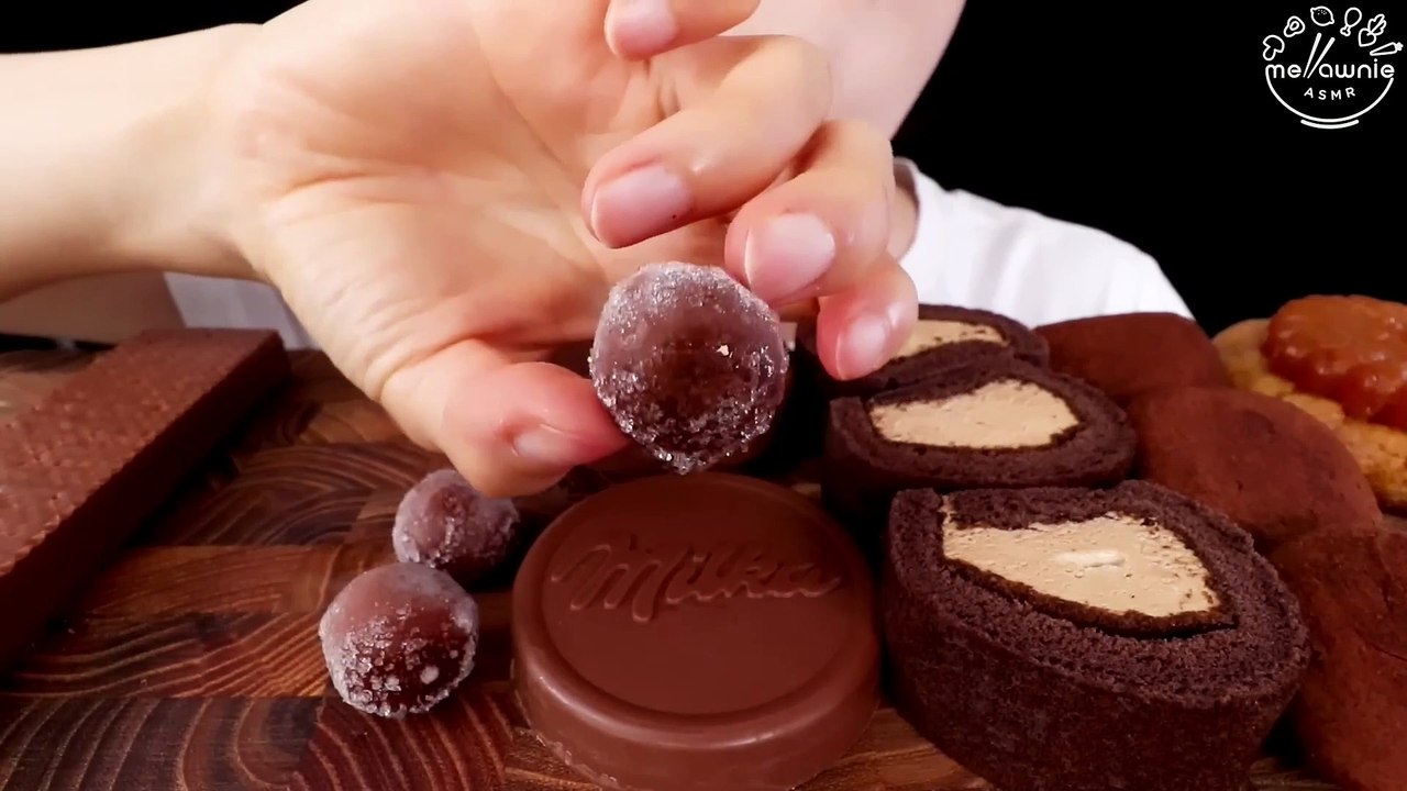 ASMR MUKBANG｜CHOCOLATE BEAD, ICE CREAM, RICE CAKE, YAKGWA, MILKA 꾸덕촉촉 약과쿠키 초코구슬 아이스크림 초코떡 초코과자 먹방
