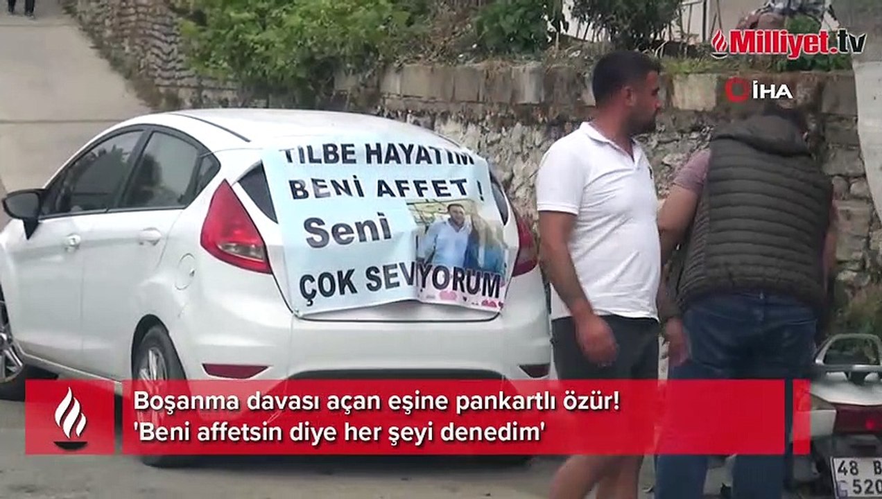 Boşanma davası açan eşine pankartlı özür! 'Beni affetsin diye her şeyi denedim'