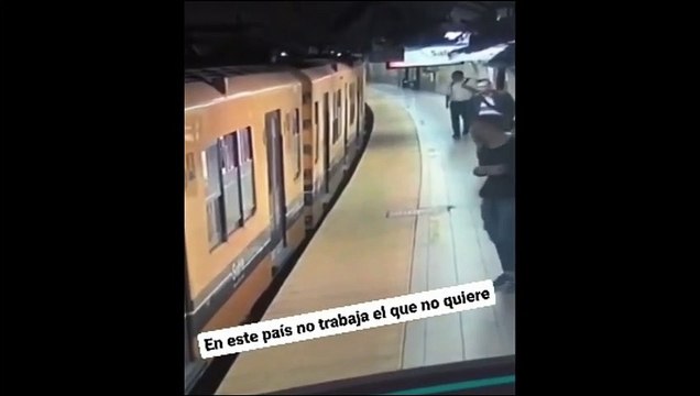 3 voleurs efficaces embarquent 3 smartphones en même temps