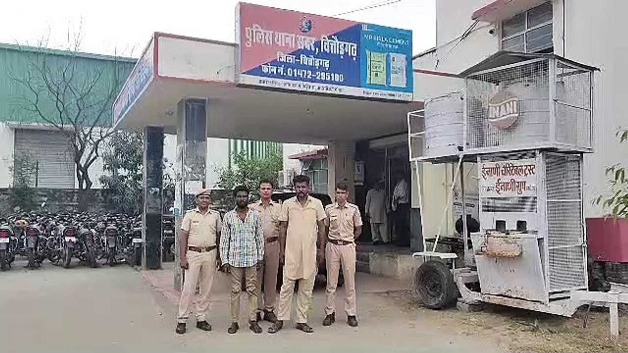 चने की आड़ में तस्करी, 67 किलो डोडा चूरा जब्त,...