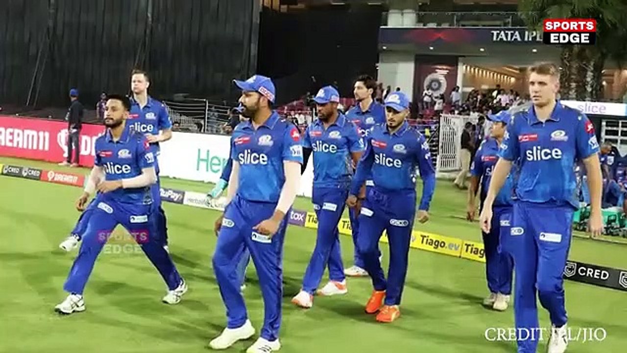 MI_VS_LSG:देखिए_MI_के_खिलाफ_Stoinis_Krunal_Pandya_ने_साँस_रोकने_वाले_छक्के_ठोक_कर_उड़ाए_Rohit_के_होश(360p)