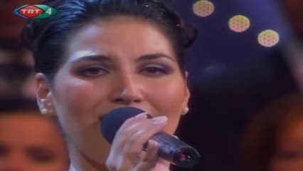 Lale Mumcu / Ben her Eylül o parkta  o çamların altında