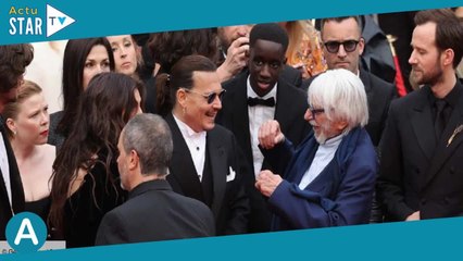 Cannes 2023 : le câlin de Johnny Depp et Pierre Richard surprend
