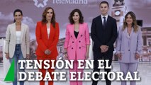 Tensión en el debate electoral entre Ayuso y Jacinto (Podemos): la presidenta rechaza un libro sobre la gestión de la pandemia