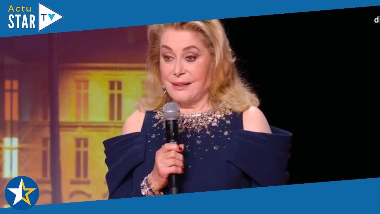 Catherine Deneuve avec sa fille Chiara Mastroianni sur scène au Festival de Cannes, couac en plein d