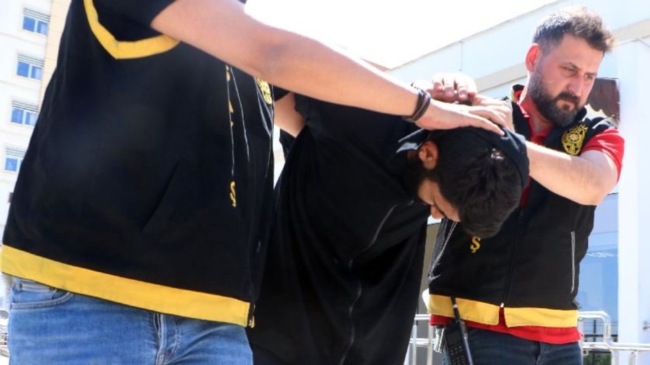 'Arabamın koltuklarını çaldı' dediği için öldürmüş