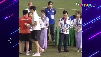 SOMBONG! Bek Thailand Buang Medali Usai Kalah dari Indonesia