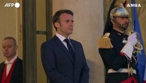 Zelensky a Parigi per incontro con Macron, Francia promette invio di nuovi carri armati