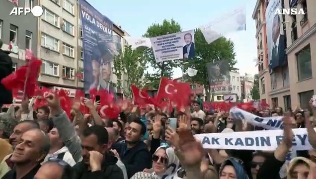 Turchia al bivio, sfida all'ultimo voto Erdogan-Kilicdaroglu. Ballottaggio il 28 maggio