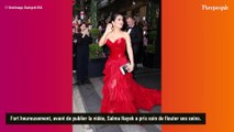 Salma Hayek se déhanche en peignoir, la femme de François-Henri Pinault victime d'un petit accident gênant