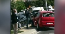 Başakşehir'de erkek şiddeti: Dini nikahlı olduğu kadının bindiği arabaya döner bıçağıyla saldırdı, 1 kişiyi yaraladı