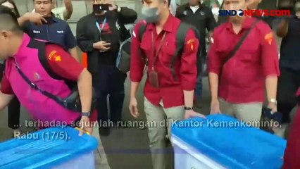 Tim Penyidik Kejagung Selesai Geledah Kantor Kominfo, Sita 2 Boks Kontainer