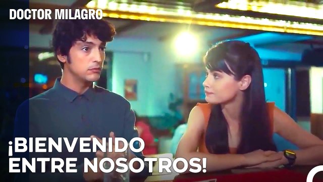 Fiesta De Adoptación De Nazli Para Ali - Doctor Milagro Capitulo 12