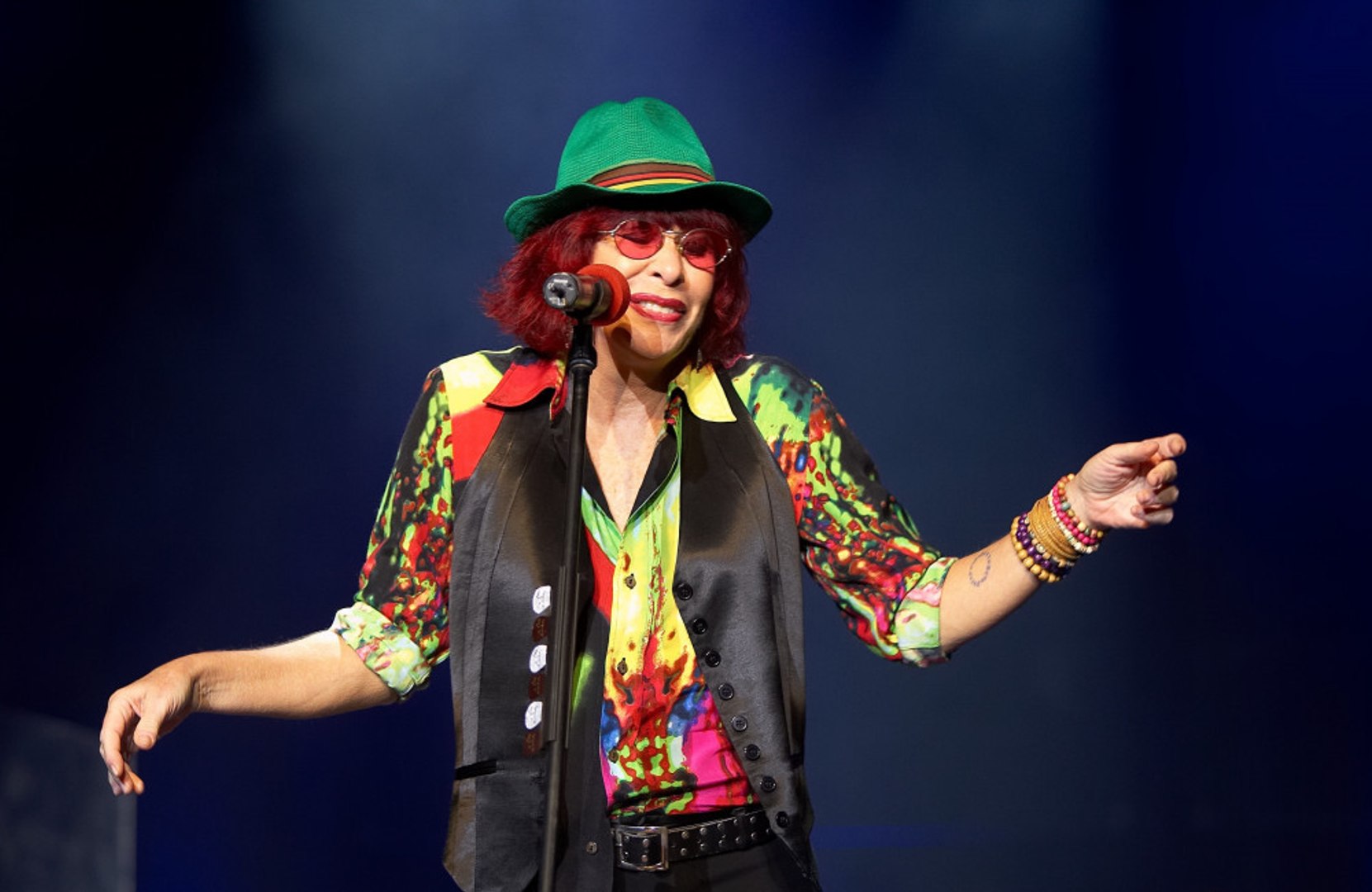'O maior fã da Rita Lee é Deus’, diz padre durante missa de sétimo dia da cantora