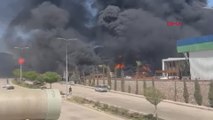 Adana'da OSB'deki bir gıda fabrikasında yangın